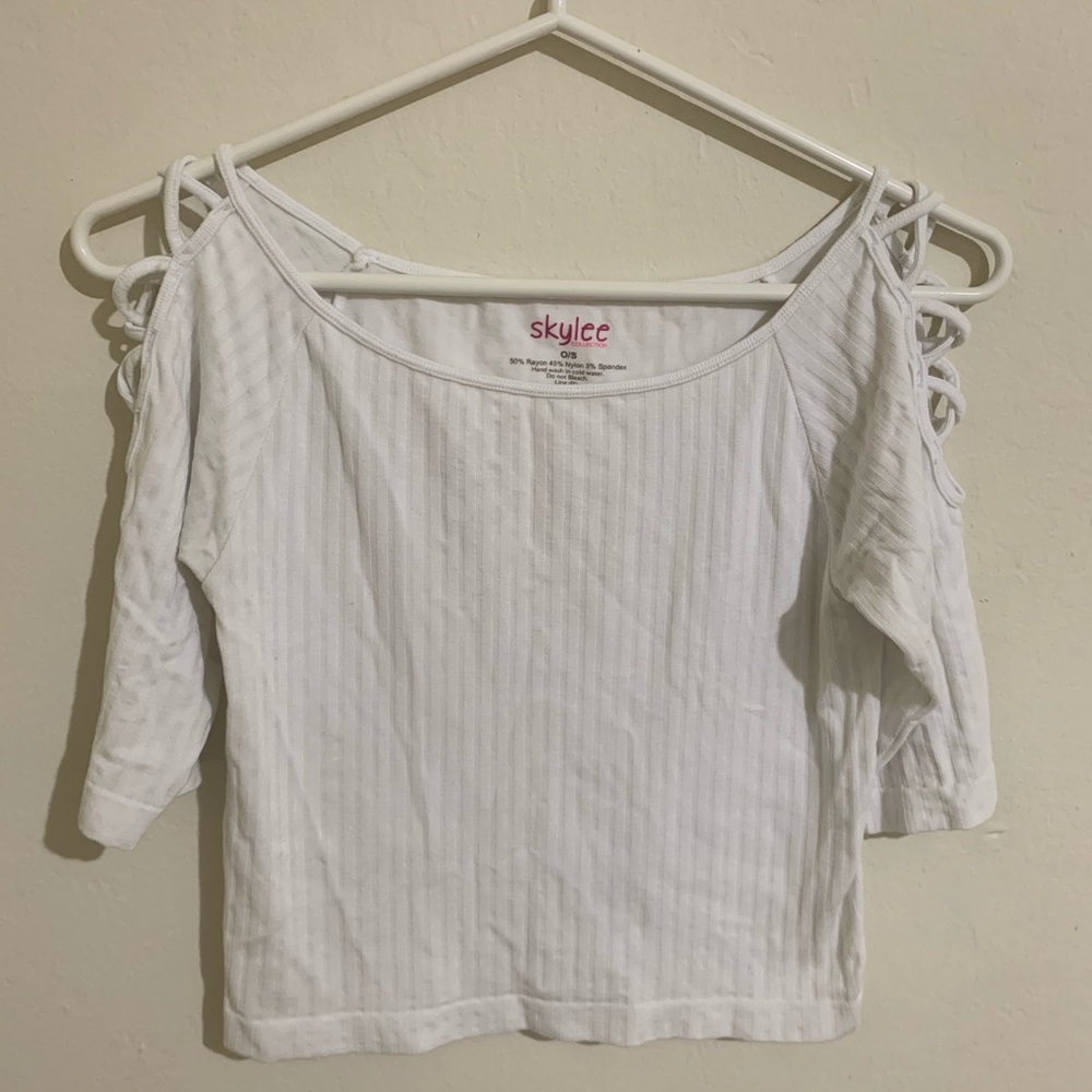 White crop top, detailed crop top, cute crop top